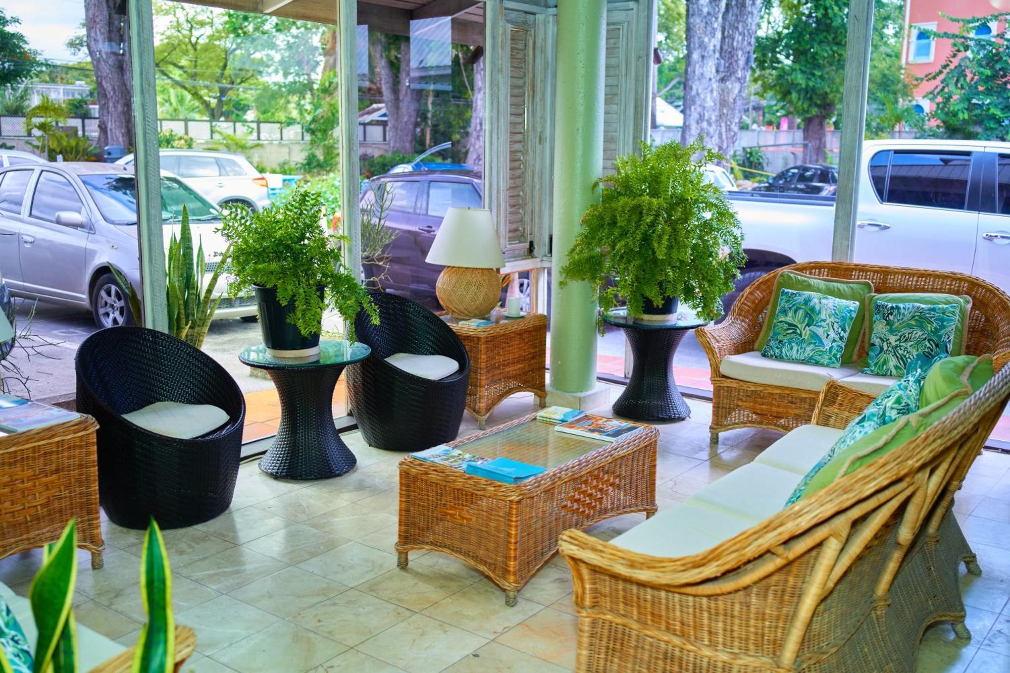 Tropical Sunset Beach Apartment Hotel Saint James Kültér fotó