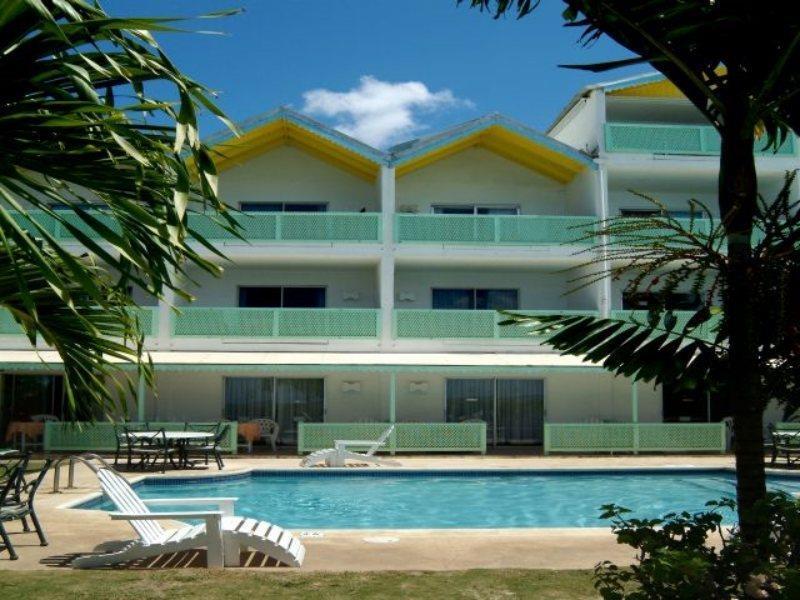 Tropical Sunset Beach Apartment Hotel Saint James Kültér fotó
