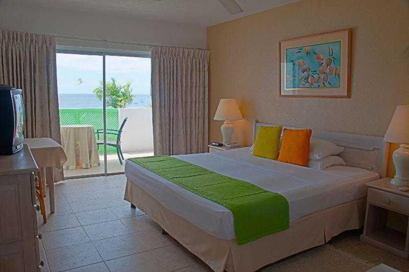 Tropical Sunset Beach Apartment Hotel Saint James Kültér fotó